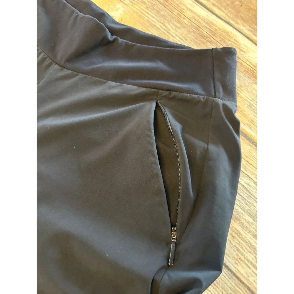 Athleta Women's Size 6 Jogger Pants Black Hiking Travel Sporty Athleisure Ru nng